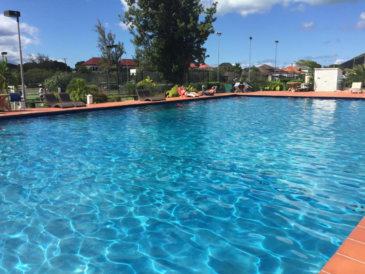 Antigua Chiama Italia Villas Jolly Harbour Buitenkant foto